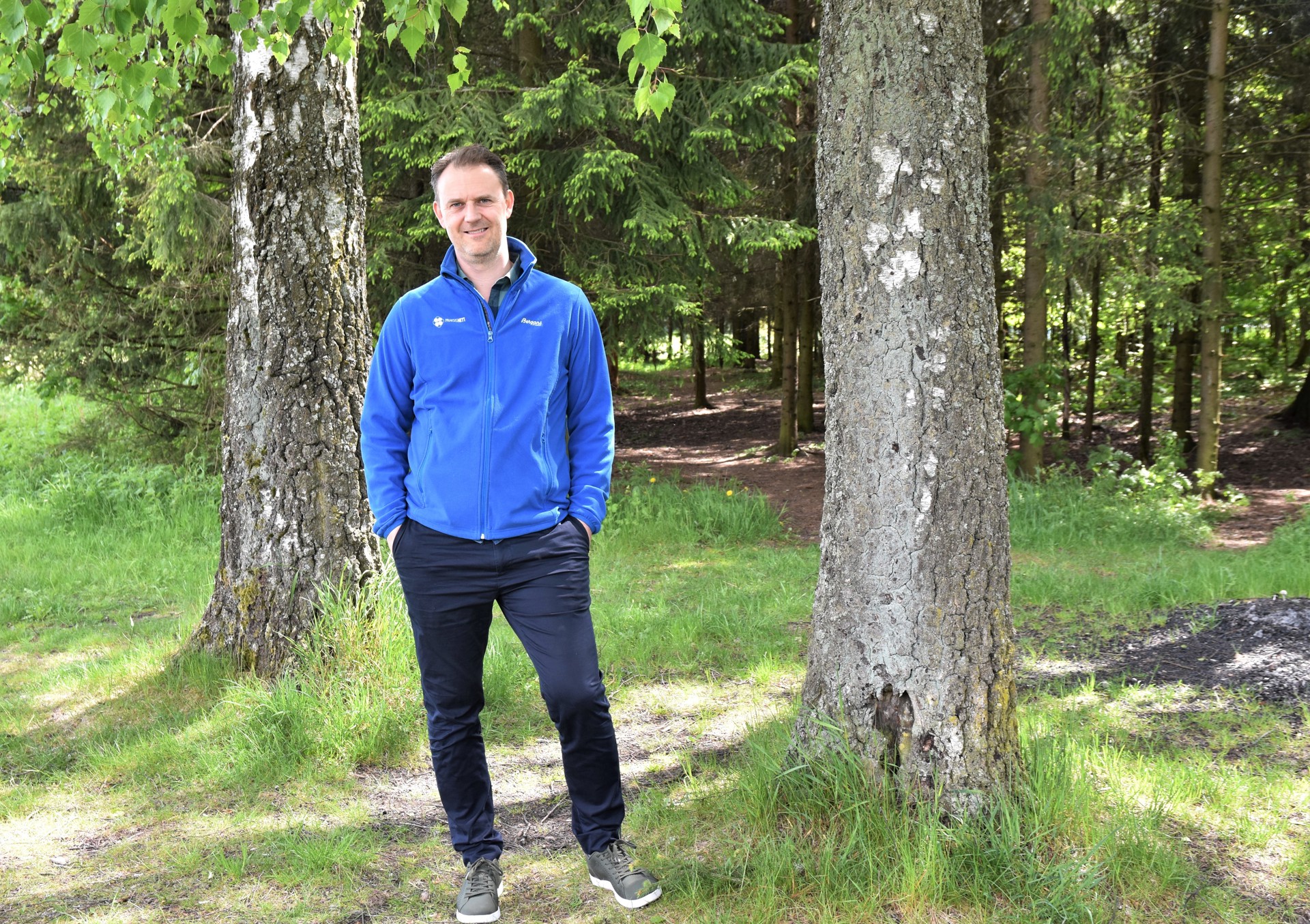 Mann i skogen