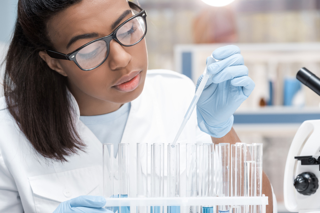Young scientist Foto: mostphotos.com