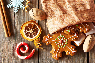 Pepperkaker og annet julegodt. Foto: Mostphotos/Nikolai Okhitin