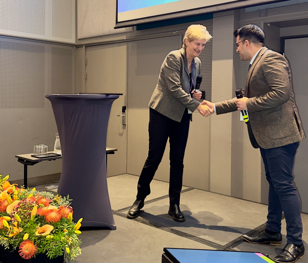 Rosendahl gratulerer Noor