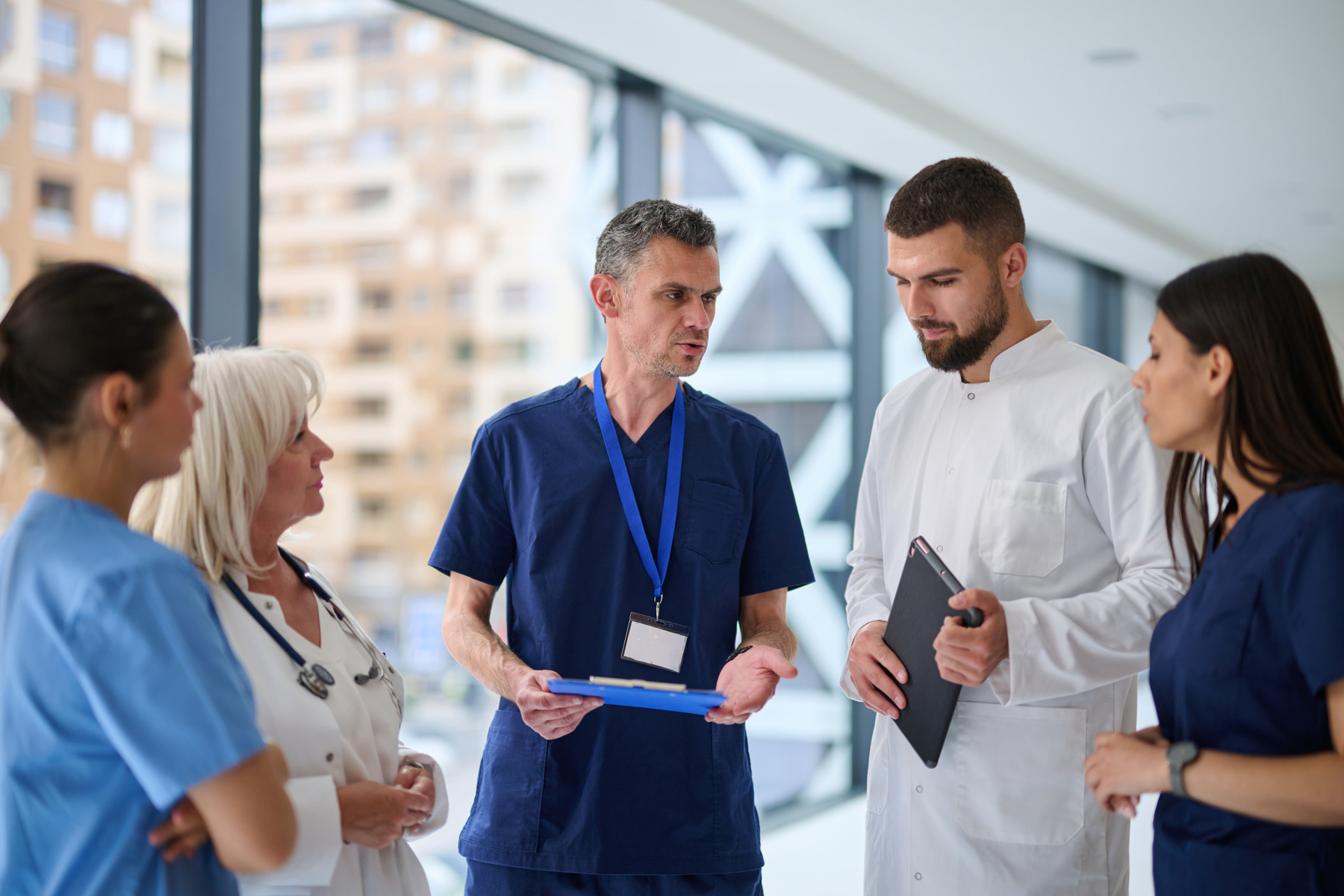 healthcare-professionals-discuss-patient-care-strategies