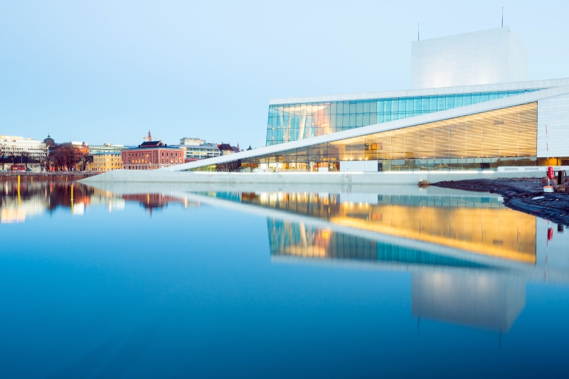 Bilde av operahuset i Oslo. Foto: Vichaya Kiatying-Angsulee